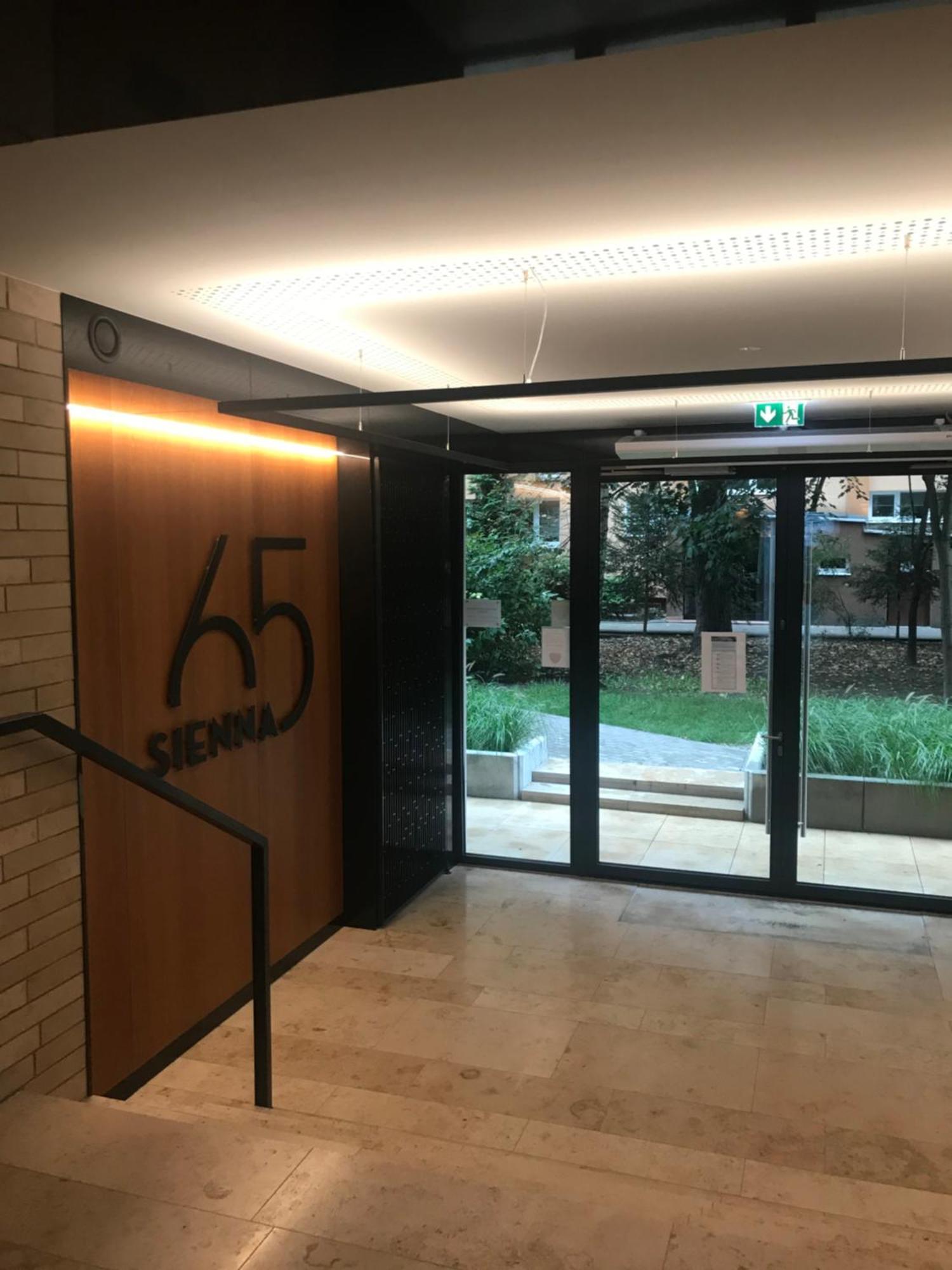 Sienna 65 - Taras Na Dachu Z Panorama 360 Na Warszawe -Roof Terrace With A Beautiful View - Prywatny Balkon - Private Balcony - Better Rental 바르샤바 외부 사진
